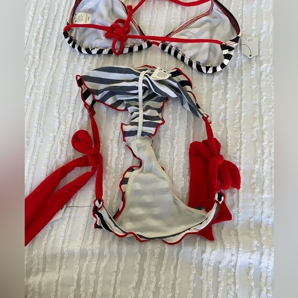 Black White Red Cheeky Bikini large New NWT - Picture 6 of 8